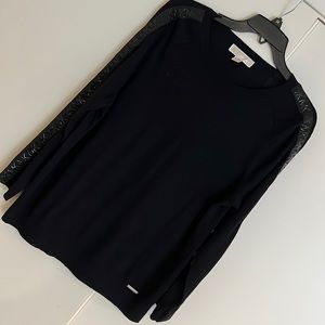Michael Kors, light sweater, black, fun shoulder detail size m